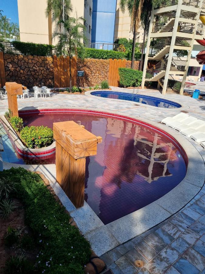 Flat 317 Golden Dolphin Express Aparthotel Caldas Novas